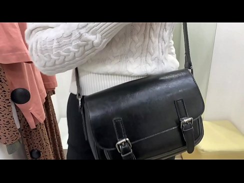 ❤️ Публична мастурбация на младата кучка FeralBerry с вибратор в стаята за обличане ️❌ Порн видео в bg.nastypornpics-com.ru